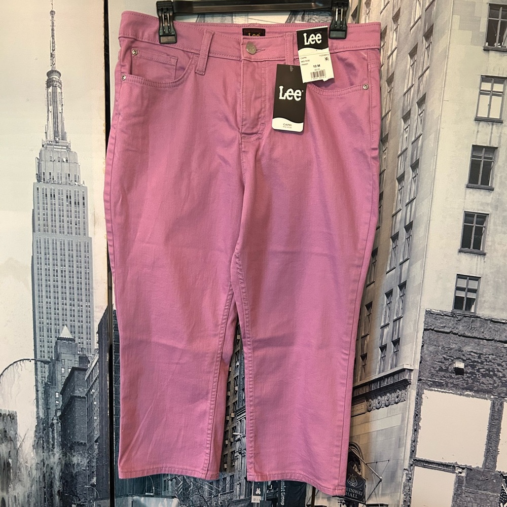 Lee - Pink Capri (mid rise) Jeans for Women